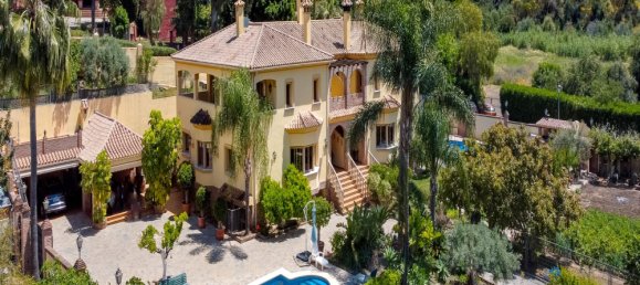 10 bedrooms House in La Quinta, Spain No. 37651 15