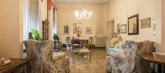 6 Schlafzimmer Villa in Lucca, Italy, Nr. 137677 15