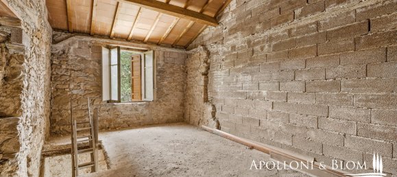 Дом с 8 спальнями в Умбертиде, Италия № 54553 48