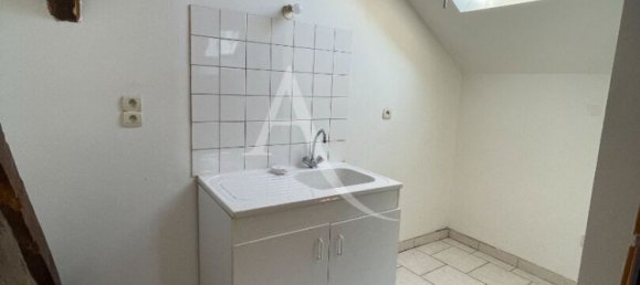 Propiedad comercial en Veuzain-sur-Loire, France 170 m² No. 82456 5