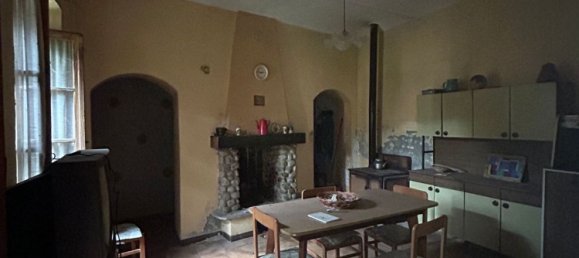 Casa de 4 habitaciónes en Vinchio, Italy No. 256217 2