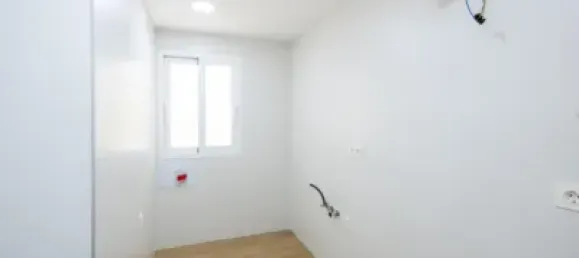 Apartamento de 3 dormitorios en Granada, Spain No. 176353 6
