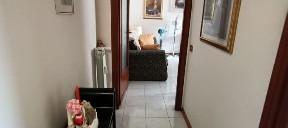 3 bedrooms Apartment in Terni, Italy No. 323873 6