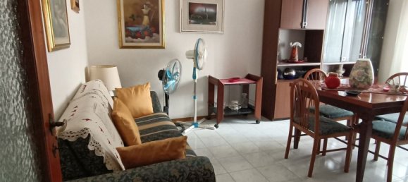 3 bedrooms Apartment in Terni, Italy No. 323873 3