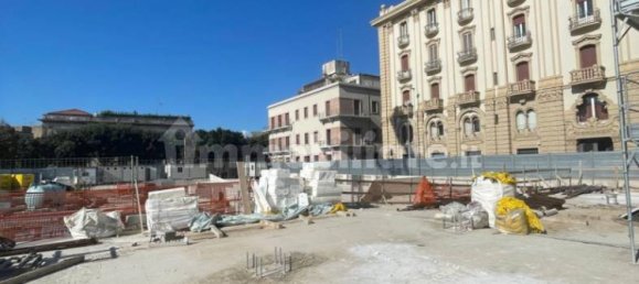 Propiedad comercial de 1 habitación en Lecce, Italy No. 96775 22