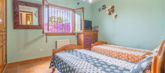 Вилла с 4 спальнями в Бенисса, Испания № 7573 22