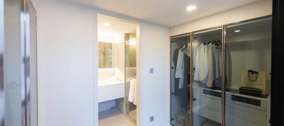 3 Schlafzimmer Doppelhaus in Watthana, Thailand, Nr. 77129 2