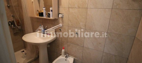 2 bedrooms Apartment in Genoa, Italy No. 313332 3