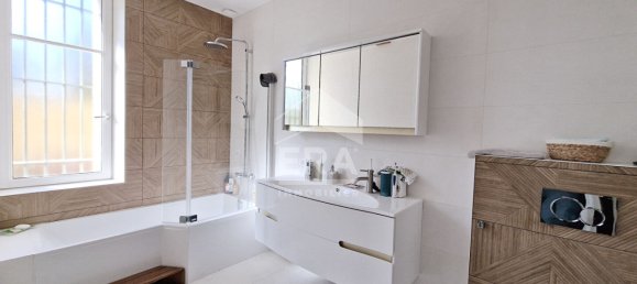 4 rooms Apartment in Grasse, France No. 192854 31