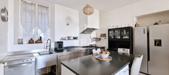 4 rooms Apartment in Grasse, France No. 192854 30