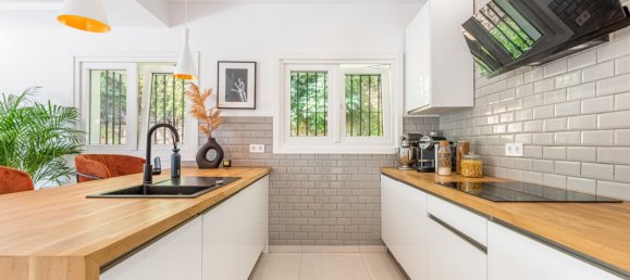 2 bedrooms Apartment in Estepona, Spain No. 4654 3