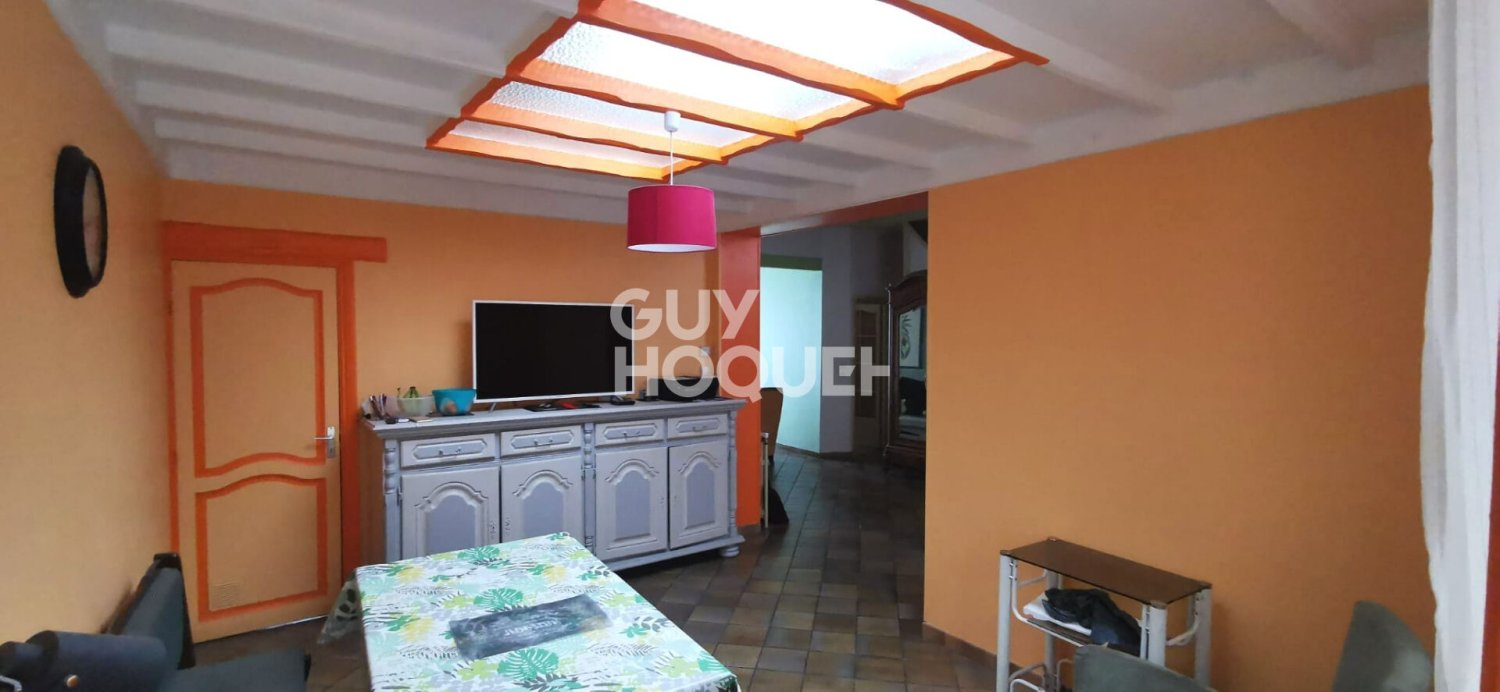 6 rooms House in Armentieres, France No. 219674