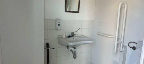 60m² Commercial property in Minerbio, Italy No. 375078 3