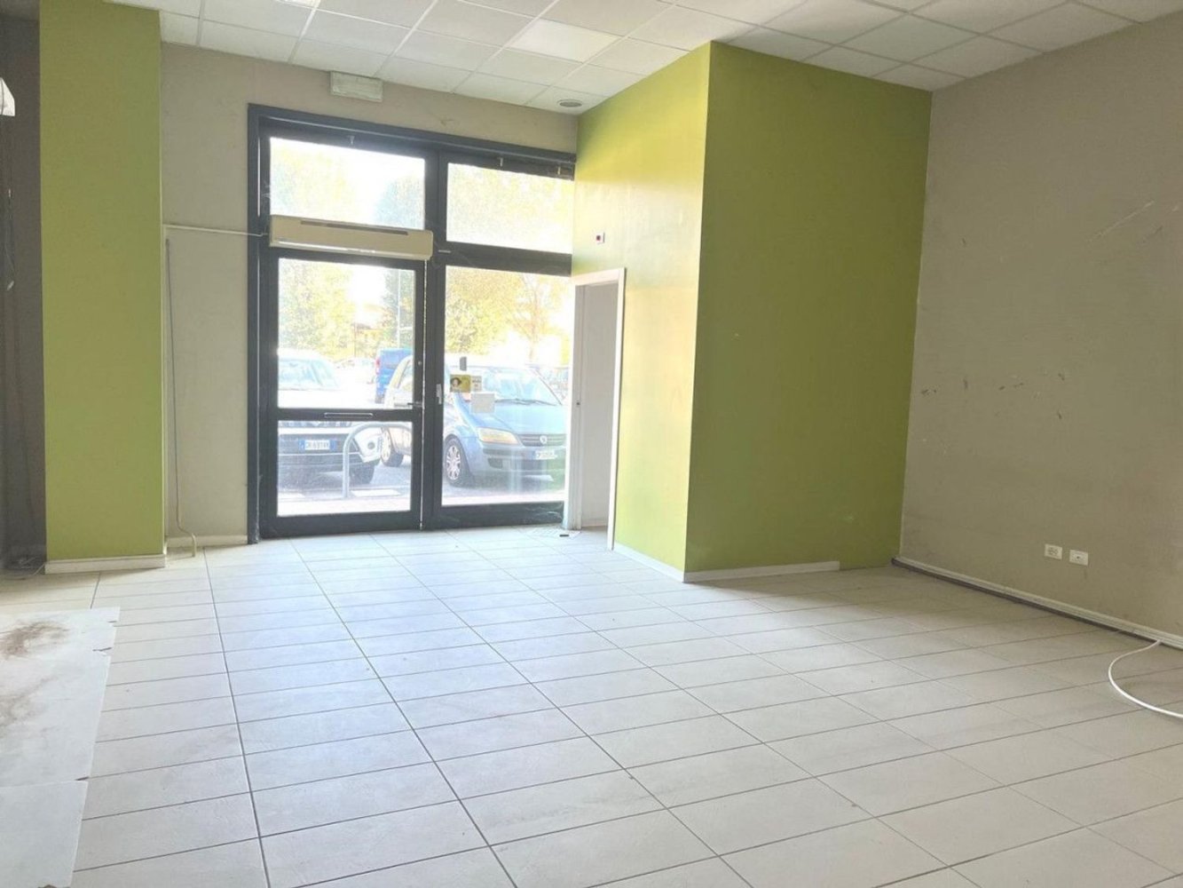 60m² Commercial property in Minerbio, Italy No. 375078