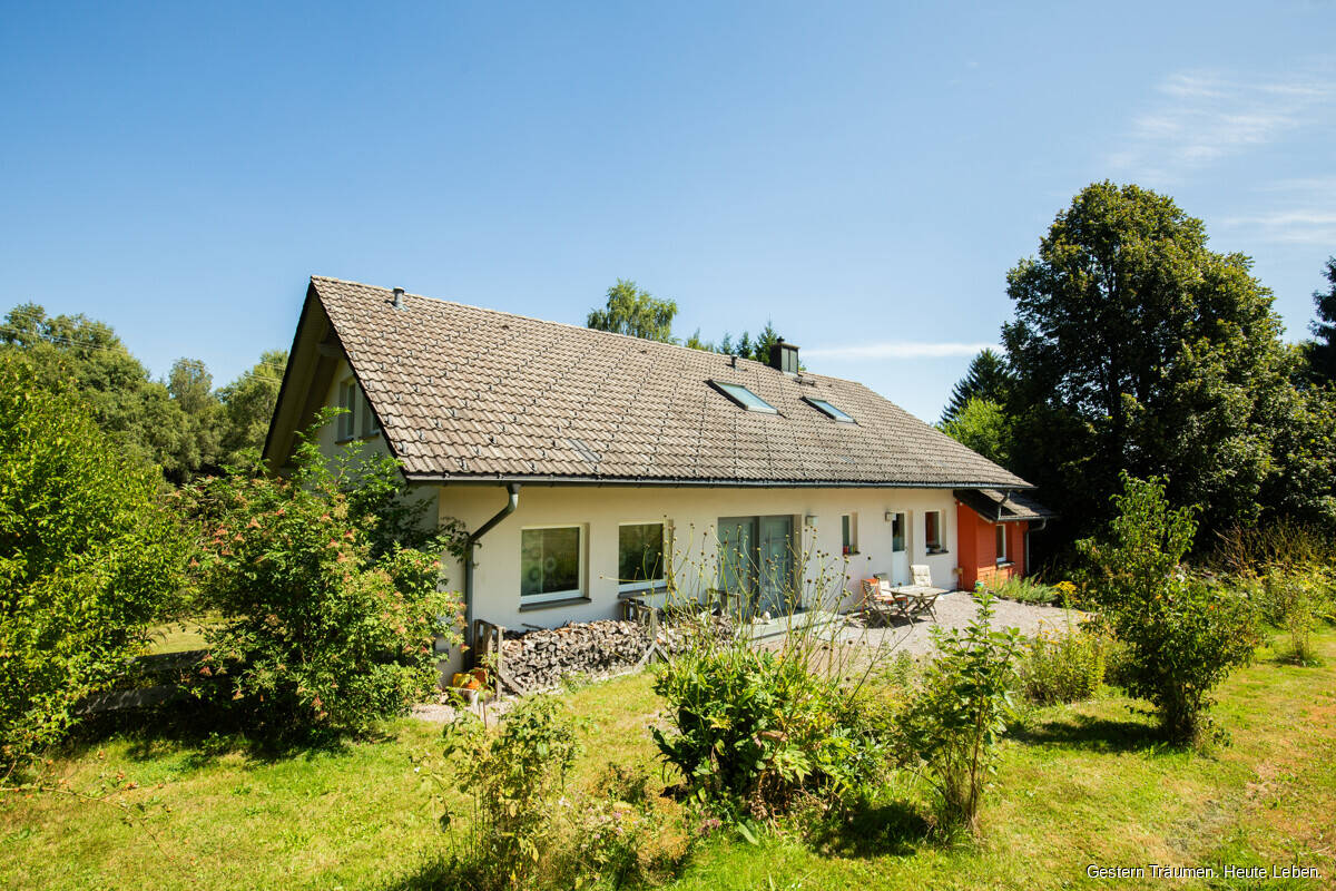 Casa de 11 habitaciónes en Waldshut, Germany No. 333924
