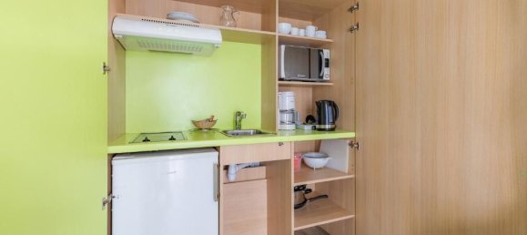 Estudio en Tours, France No. 249183 9