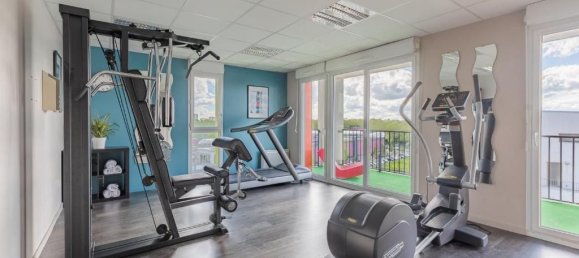 Estudio en Tours, France No. 249183 3