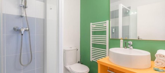 Estudio en Tours, France No. 249183 10