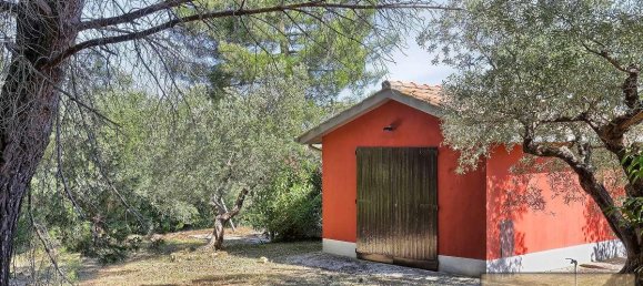 5 bedrooms House in Guardistallo, Italy No. 412 4