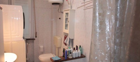 Apartamento de 4 divisões em Casale Monferrato, Italy N.º 70831 23