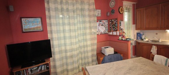 Apartamento de 4 divisões em Casale Monferrato, Italy N.º 70831 18