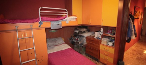 Apartamento de 4 divisões em Casale Monferrato, Italy N.º 70831 30