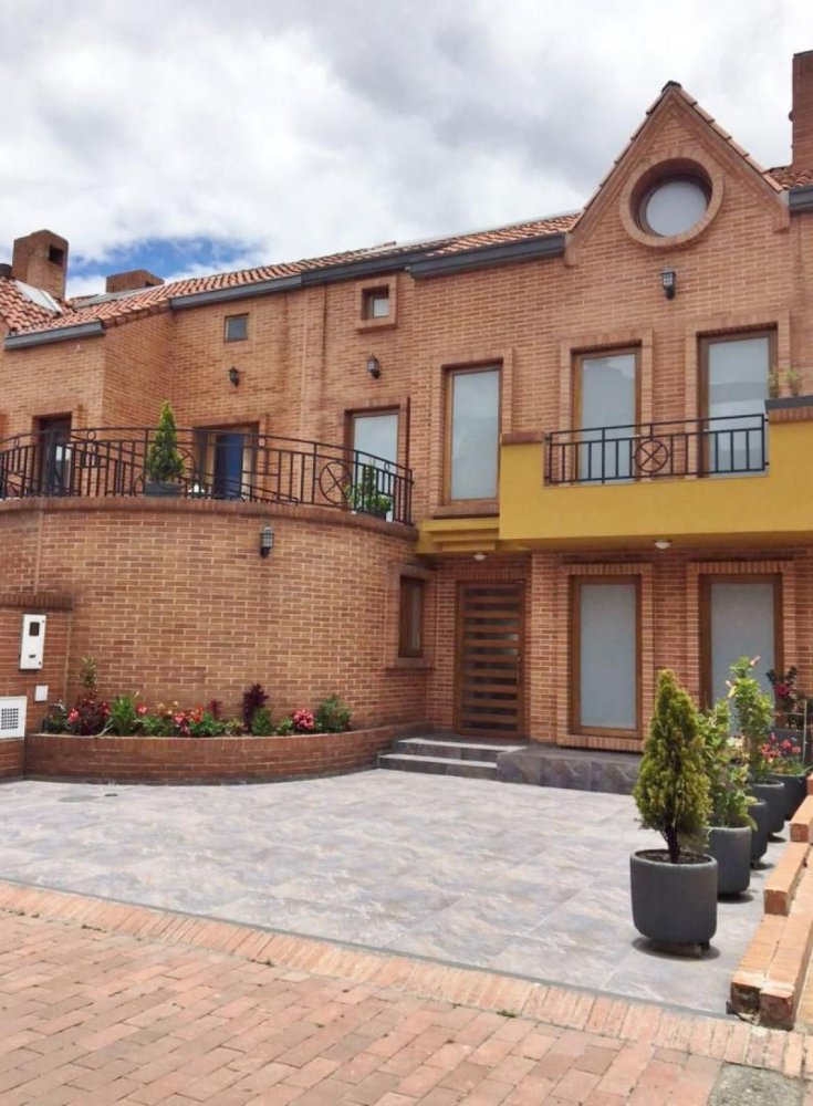 3 bedrooms House in Cundinamarca, Colombia No. 9126