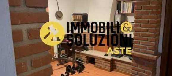 3 rooms Apartment in Cerano, Italy No. 7459 2