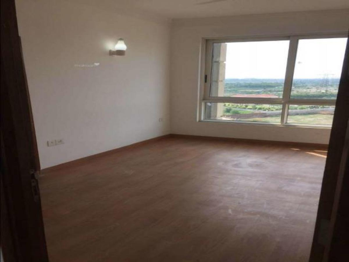 3 Schlafzimmer Haus in Noida, India, Nr. 21115