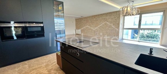 4 bedrooms Apartment in Vila do Conde, Portugal No. 53494 2