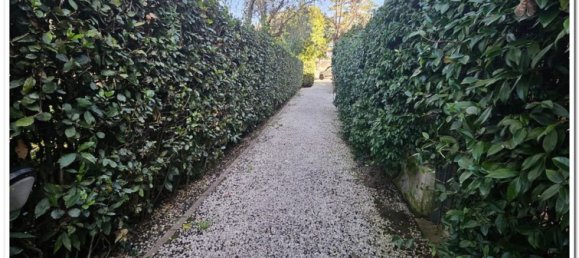 Dúplex de 3 habitaciónes en Livorno, Italy No. 219235 3