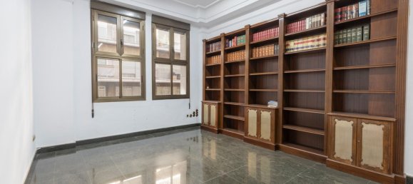Коммерческая недвижимость 500м² в Гранада, Испания № 172075 13