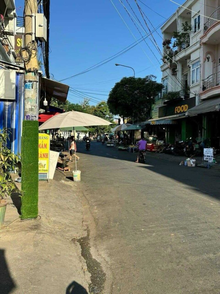 60m² Townhouse in District 7, Vietnam No. 19176