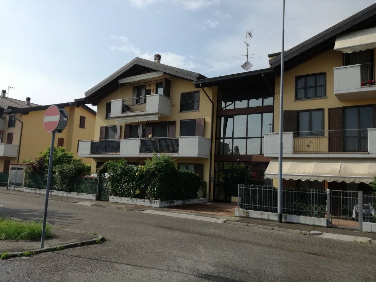 2 bedrooms Apartment in Stradella, Italy No. 122414