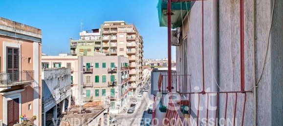 Apartamento T1 em Taranto, Italy N.º 340184 2