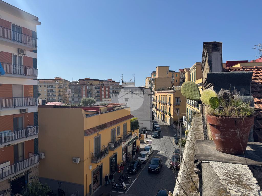 Apartamento T2 em San Giorgio a Cremano, Italy N.º 52477