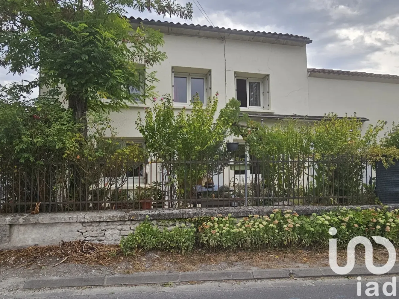 Adosado de 2 dormitorios en Charente, France No. 333755