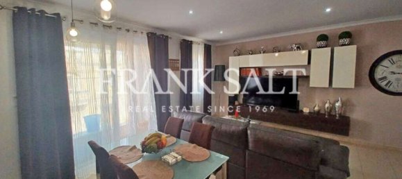 3 bedrooms Apartment in Fgura, Malta No. 8006 11