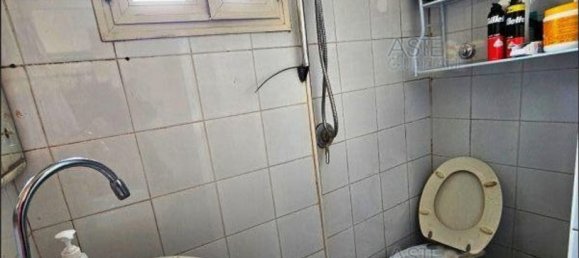 4 rooms Apartment in Livorno, Italy No. 41714 12