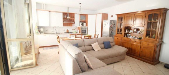 3-Zimmer Wohnung in Cogliate, Italy, Nr. 157588 7