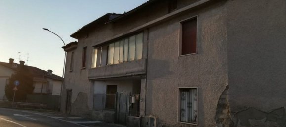 3 Schlafzimmer Villa in Palazzolo sull'Oglio, Italy, Nr. 381852 4