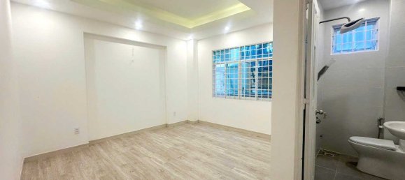 70.2m² Townhouse in District 7, Vietnam No. 12804 3