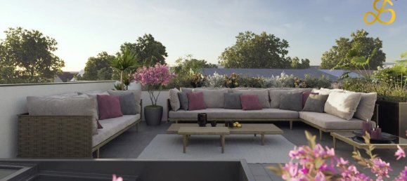 4 bedrooms Villa in Paris, France No. 110735 2