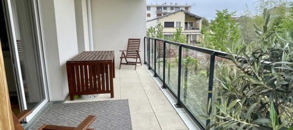 Квартира с 3 спальнями в Ле Павийон-су-Буа, Франция № 359296 4