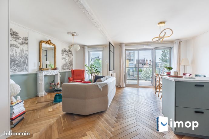 Квартира с 3 спальнями в Ле Павийон-су-Буа, Франция № 359296