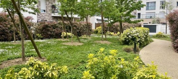 Квартира с 3 спальнями в Ле Павийон-су-Буа, Франция № 359296 16