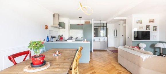 Квартира с 3 спальнями в Ле Павийон-су-Буа, Франция № 359296 6