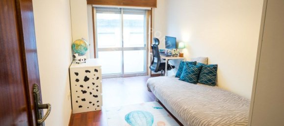 3 Schlafzimmer Wohnung in Porto, Portugal, Nr. 331875 16