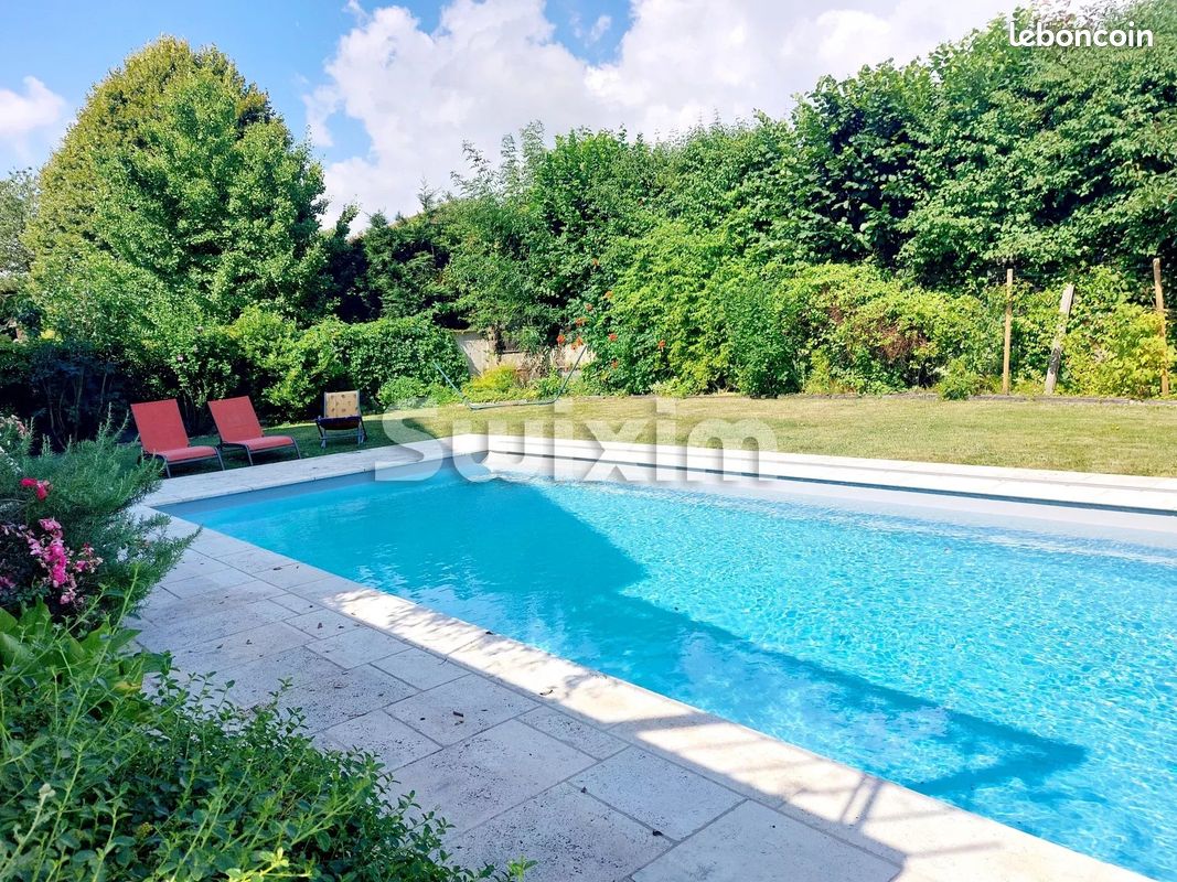 4 bedrooms Apartment in Saint-Genis-Pouilly, France No. 336865