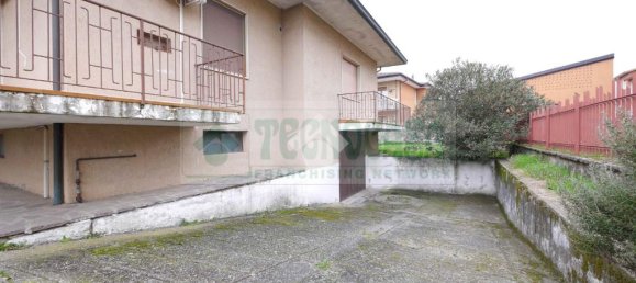 Вилла с 3 спальнями в Пумененго, Италия № 106257 4